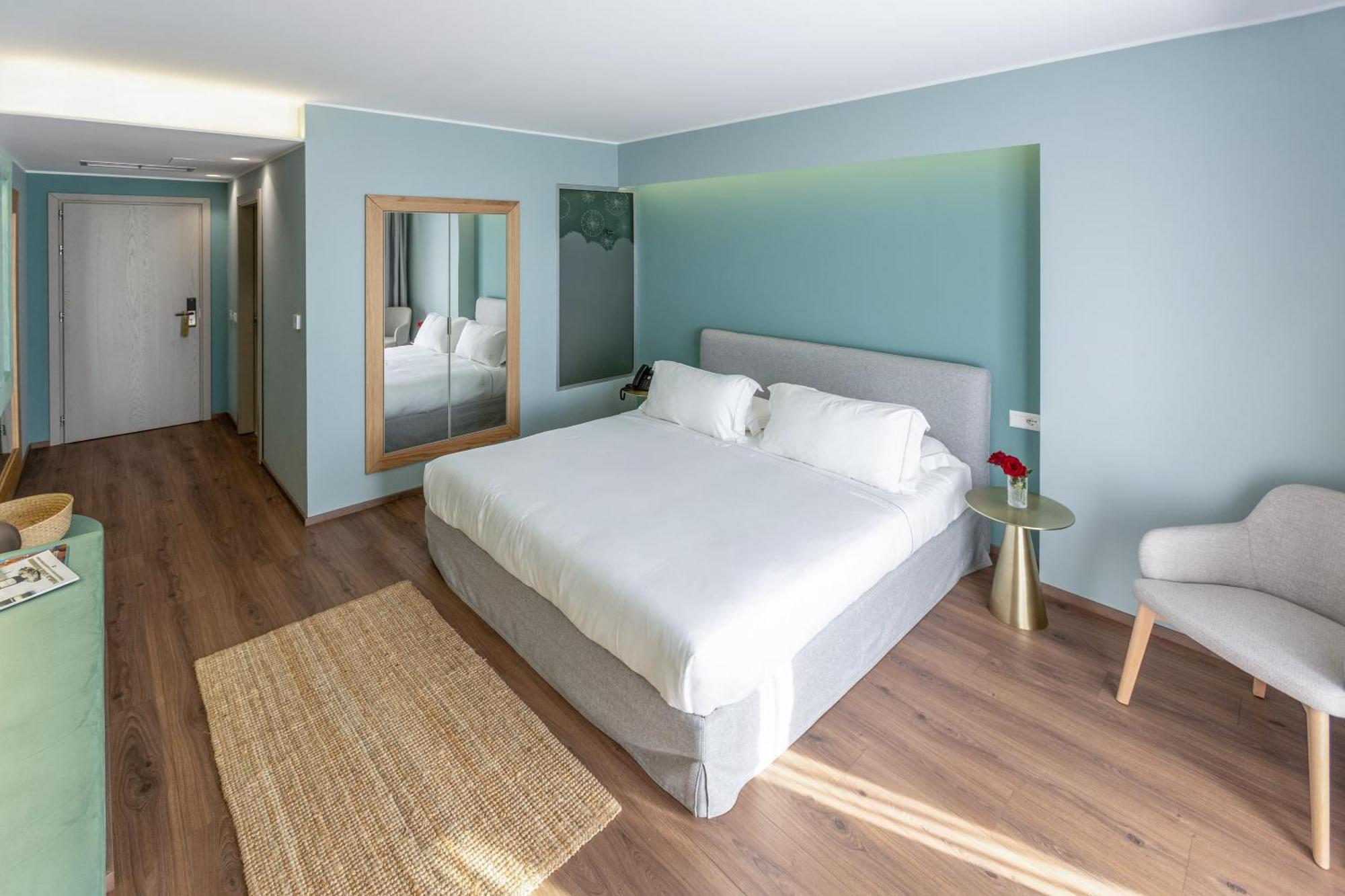 Priam, Affiliated By Melia 5* Vlorë