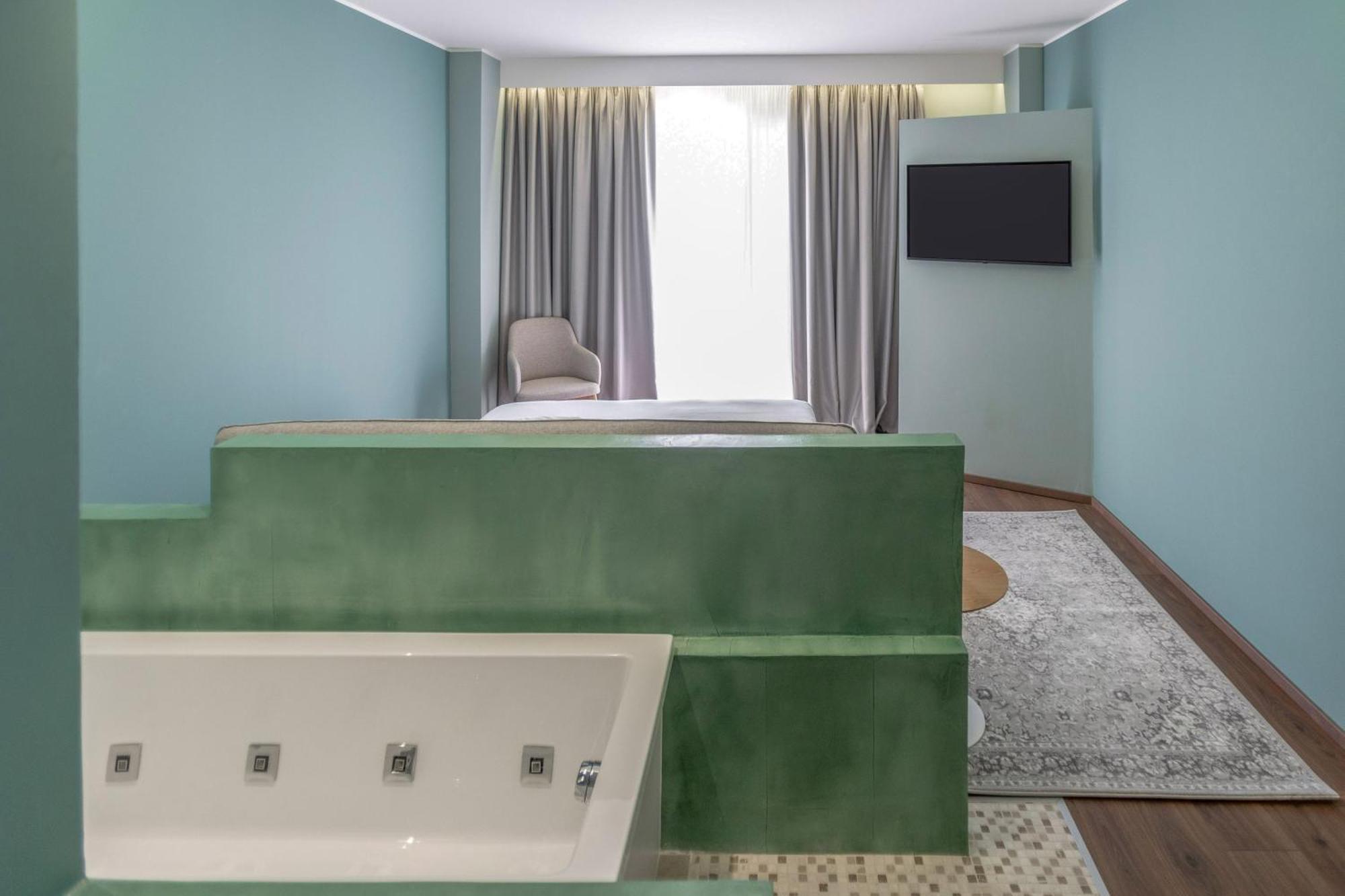 Hotel Priam, Affiliated By Melia 5*